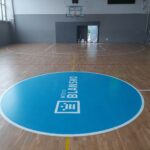 Sportovní hala, lakovaná podlaha PURLET W470 M polyuretanový podlahový lak na dřevo, lakování dřevěných parket